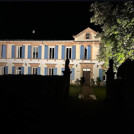 Le Manoir De Lisle Hotel Екстериор снимка