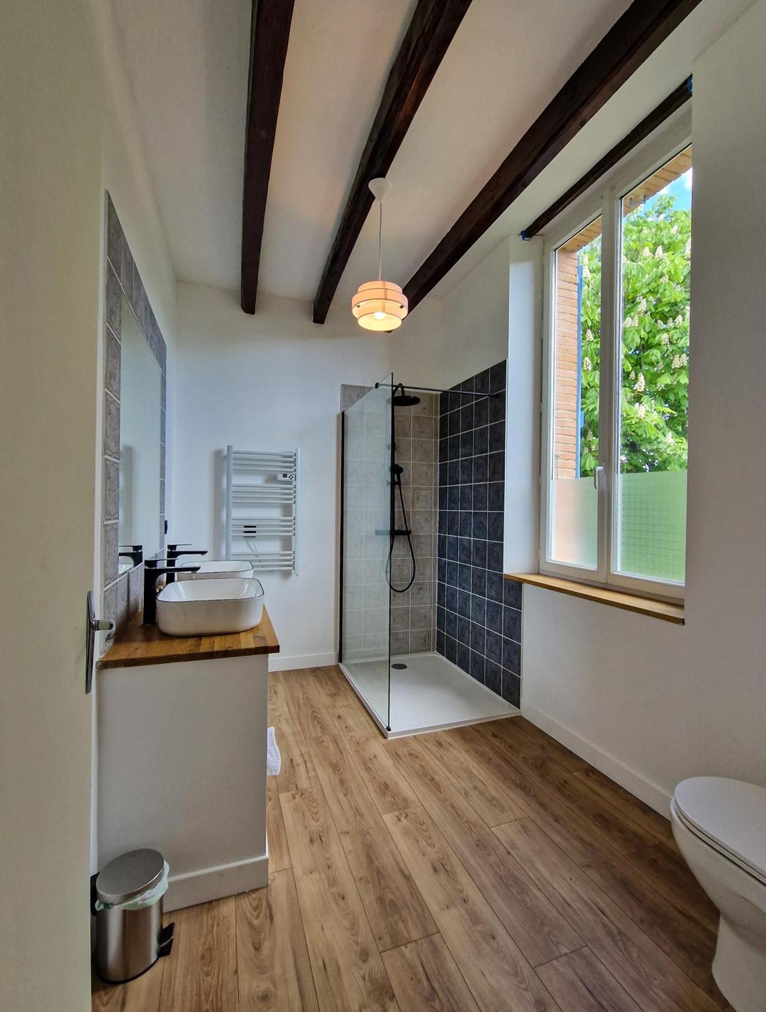 Le Manoir De Lisle Hotel Екстериор снимка