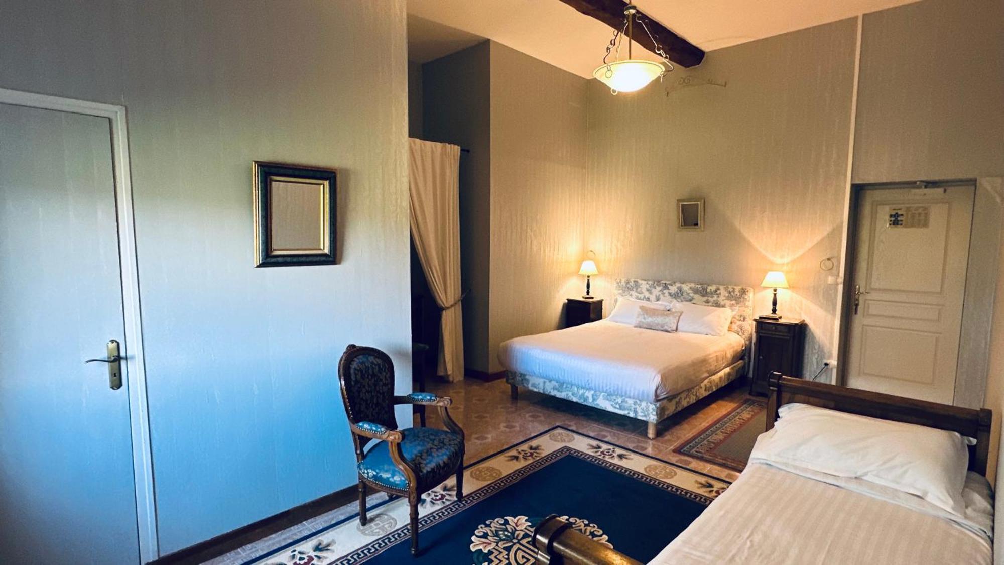 Le Manoir De Lisle Hotel Екстериор снимка